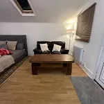 Luxe Retreat Outback Guesthouse